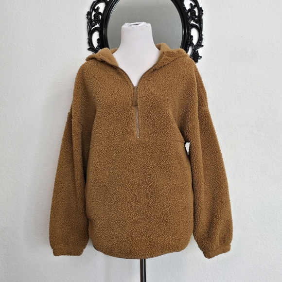 Old Navy Tops - Old Navy Sherpa Hoodie